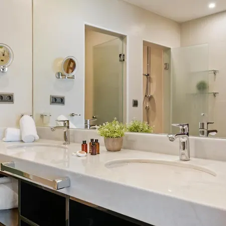 03 Ref Casa Granada 146 דירה *